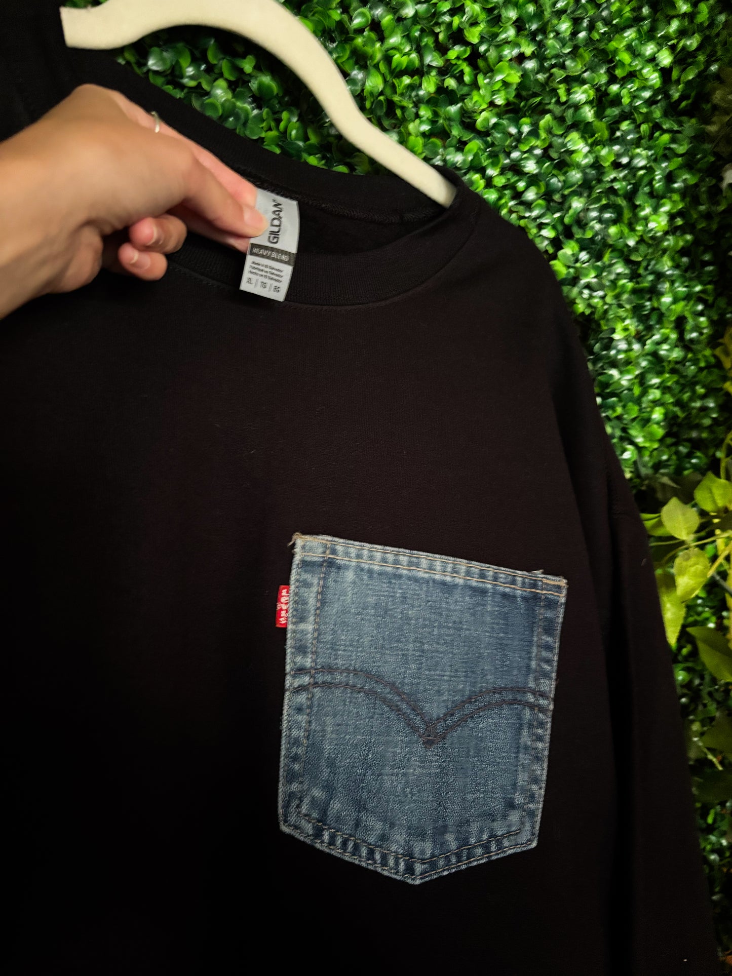 DENIM POCKET CREW