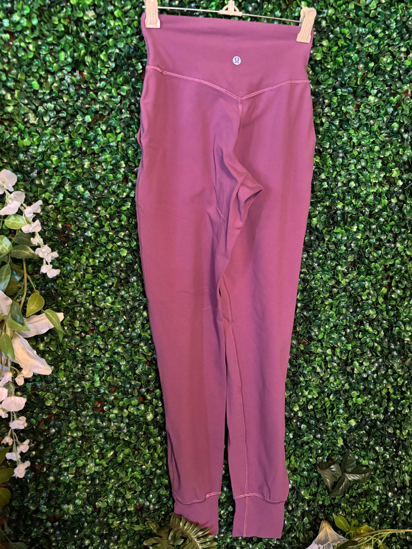 Pre-Loved Lululemon Align Joggers - Dusty Pink (Size 0)