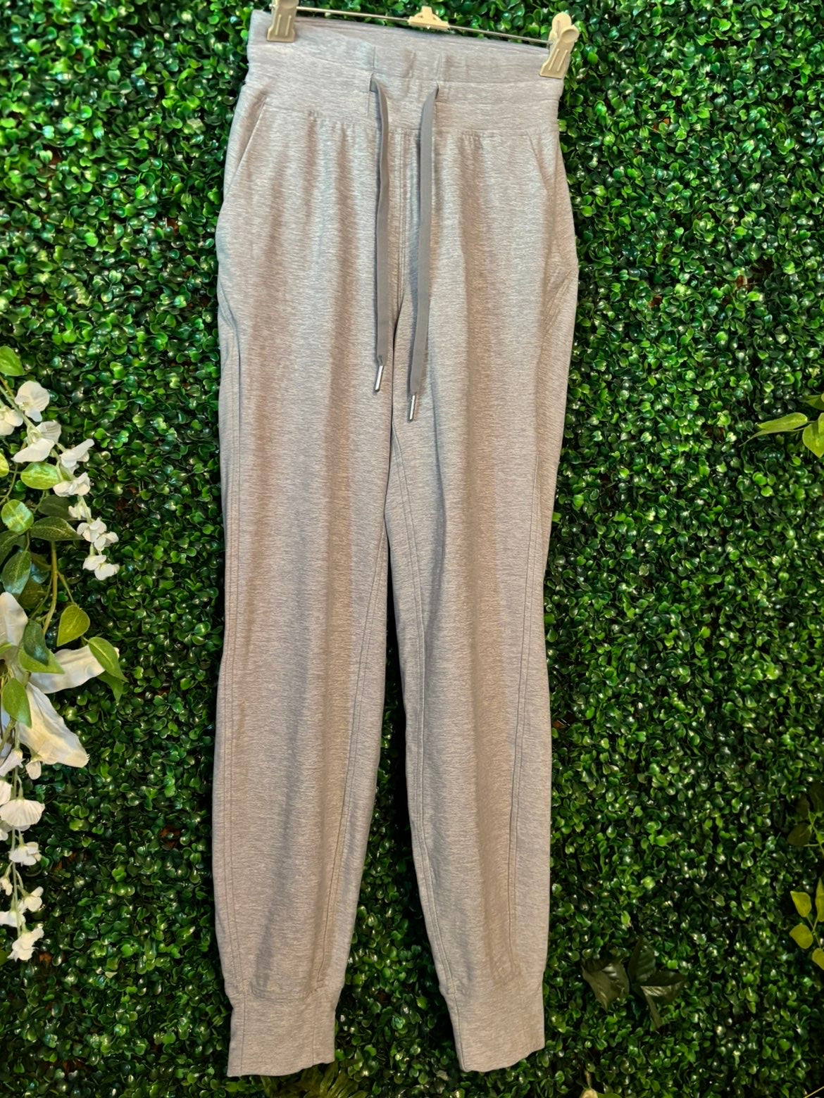 Pre-Loved Lululemon Drawstring Joggers - Heather Grey (Size 0)